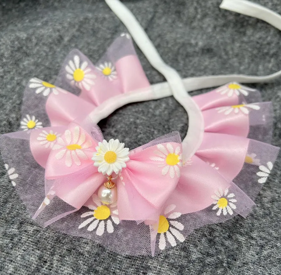 Light Pink Daisy Pearl Collar